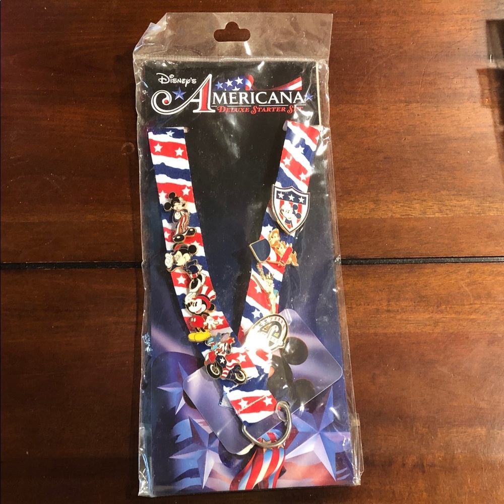 Disney “Americana Deluxe Starter Set” Pin Set